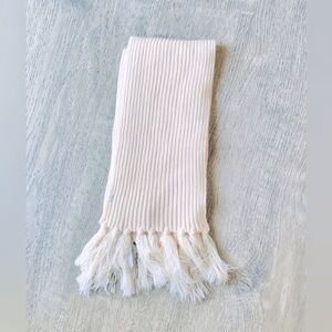 NWT🎁 Athleta Girl Cream Scarf with Fringe OS